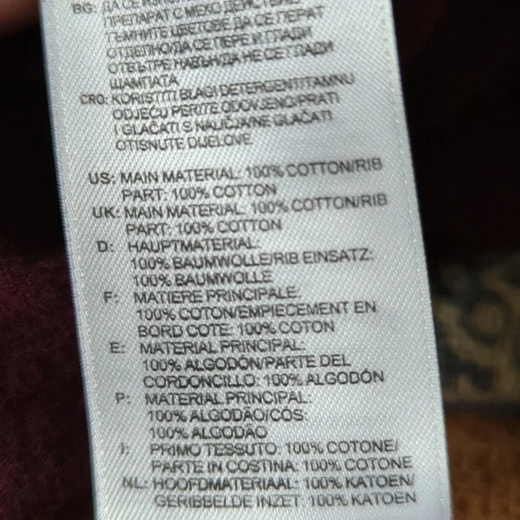 Maroon Adidas t shirt - Picture 5 of 7